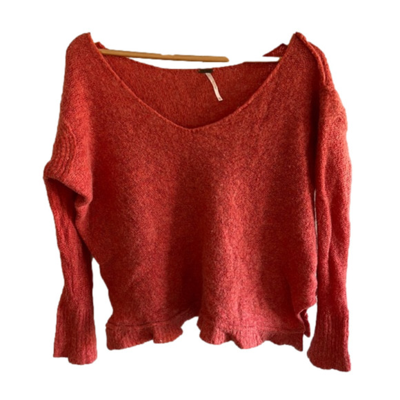 FREE PEOPLE ~ Pink alpaca blend crop sweater - Picture 1 of 7
